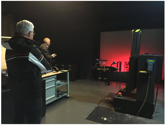 车辆前示廓灯E-mark认证